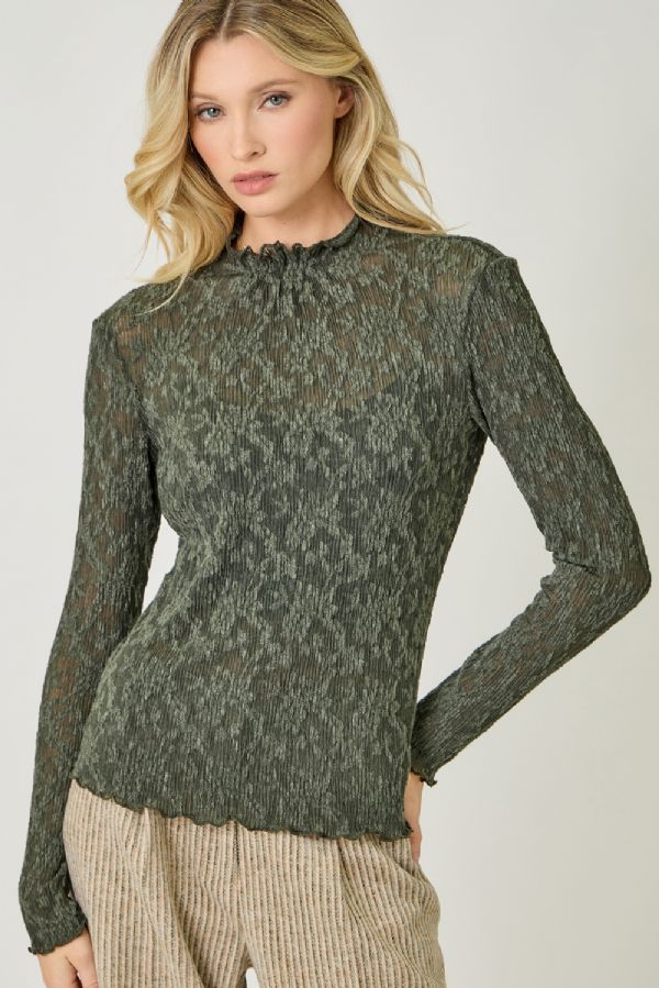Lettuce Edge Textured Knit Top