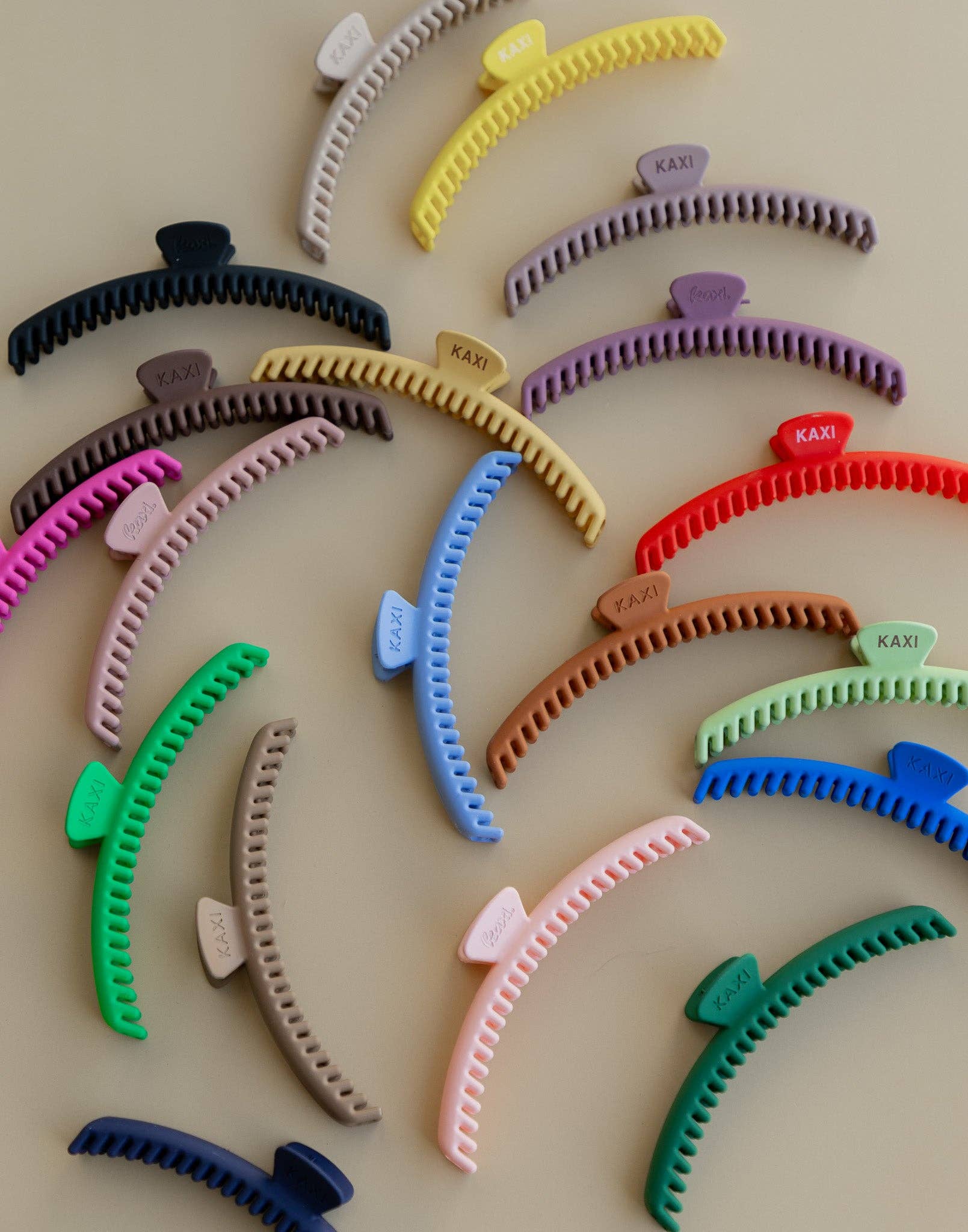 Matte Original Hold Everything Claw Clip