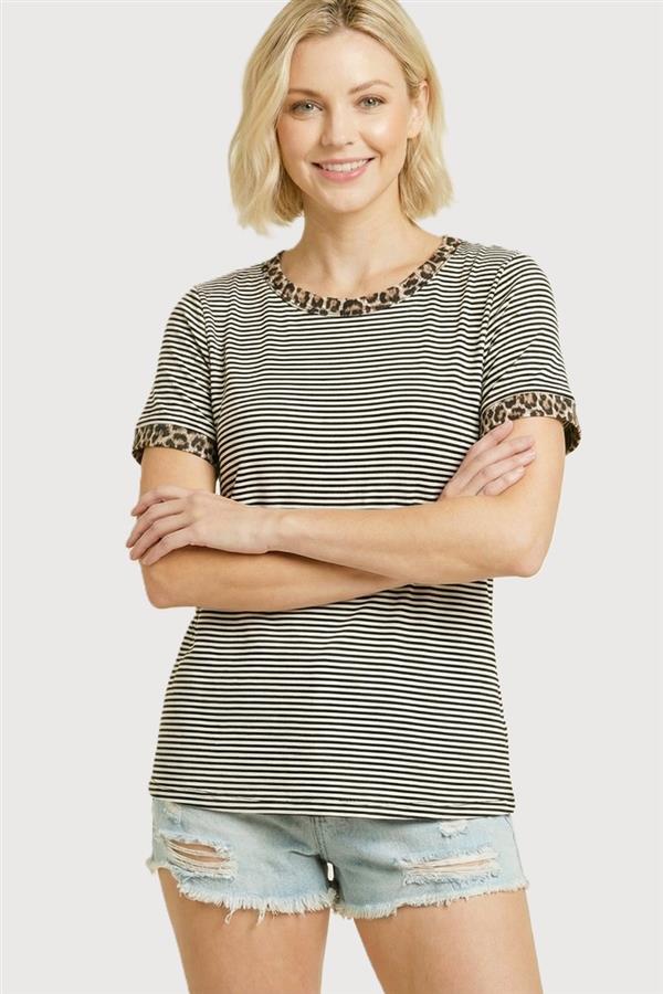 Color Trimmed Pinstriped Top