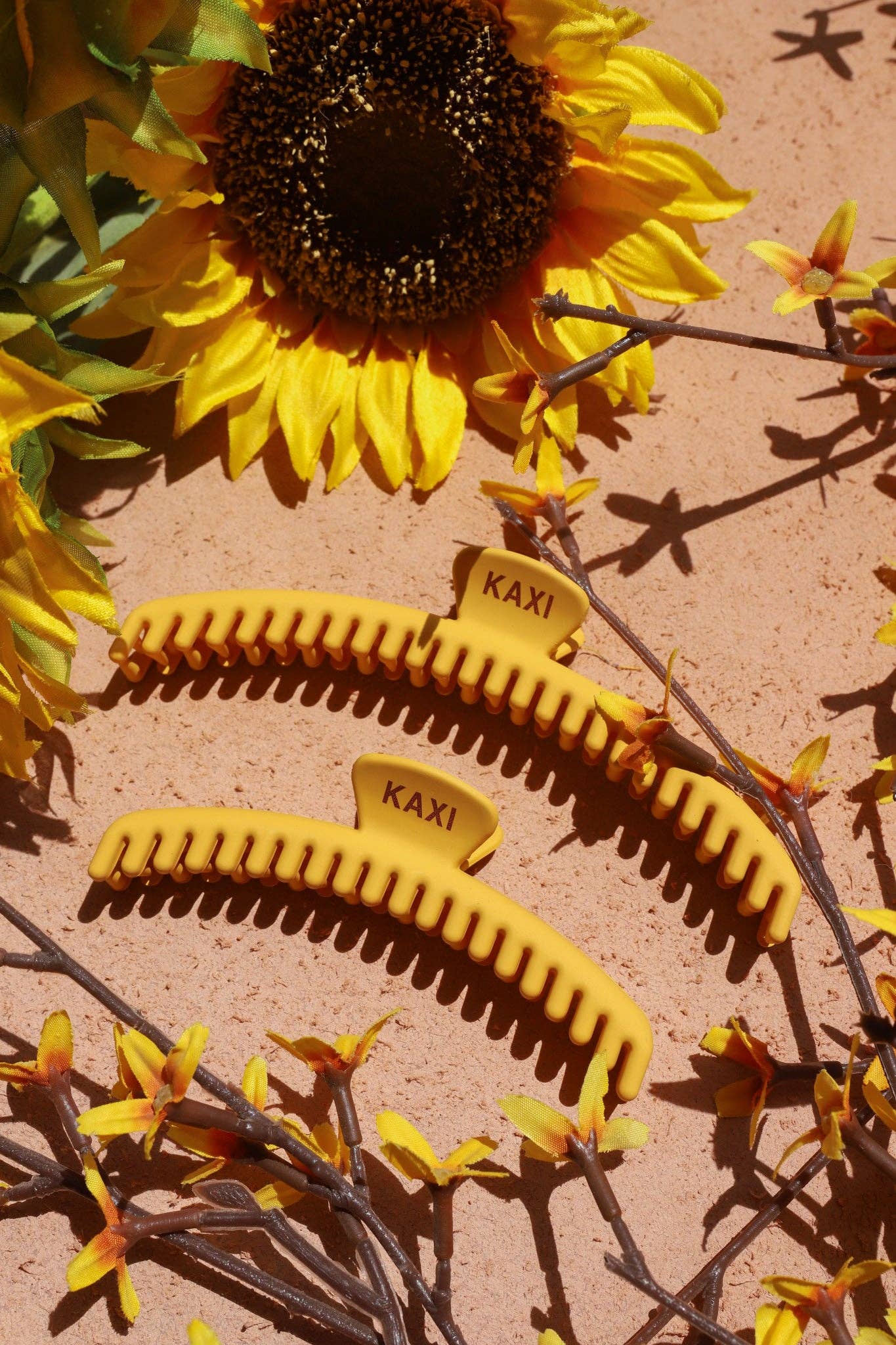 Matte Original Hold Everything Claw Clip