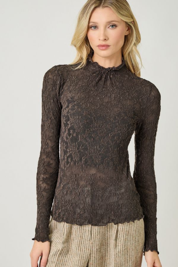 Lettuce Edge Textured Knit Top