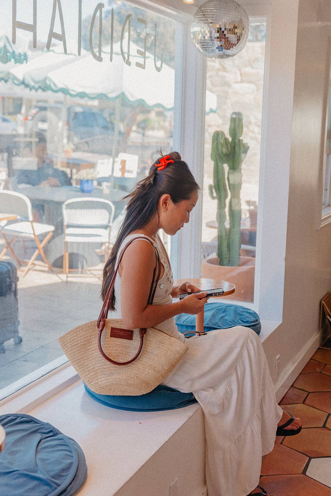 Kaxi Mini Wavy Hold Everything Claw Clip