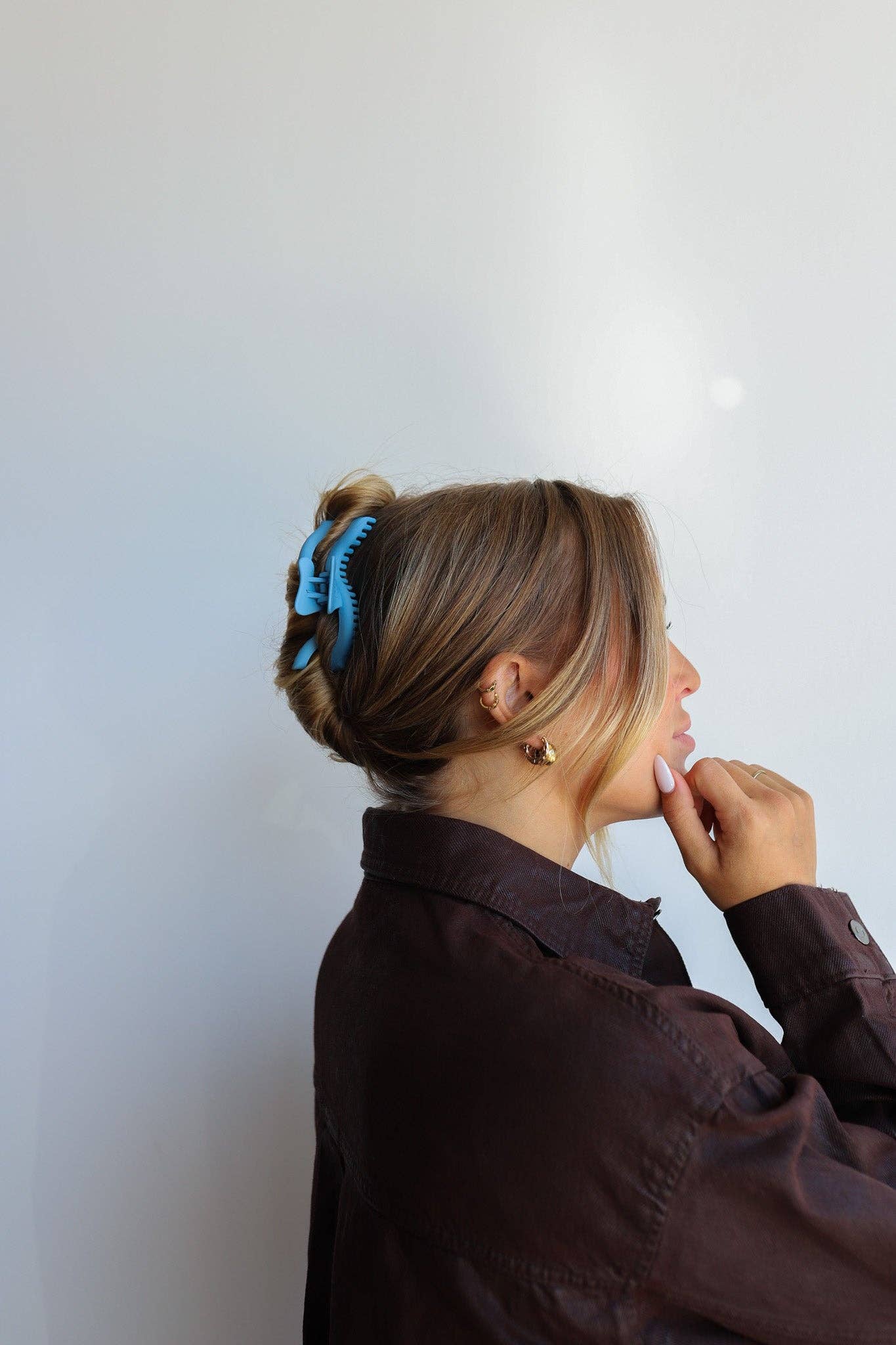 Kaxi Wavy Midi Hold Everything Claw