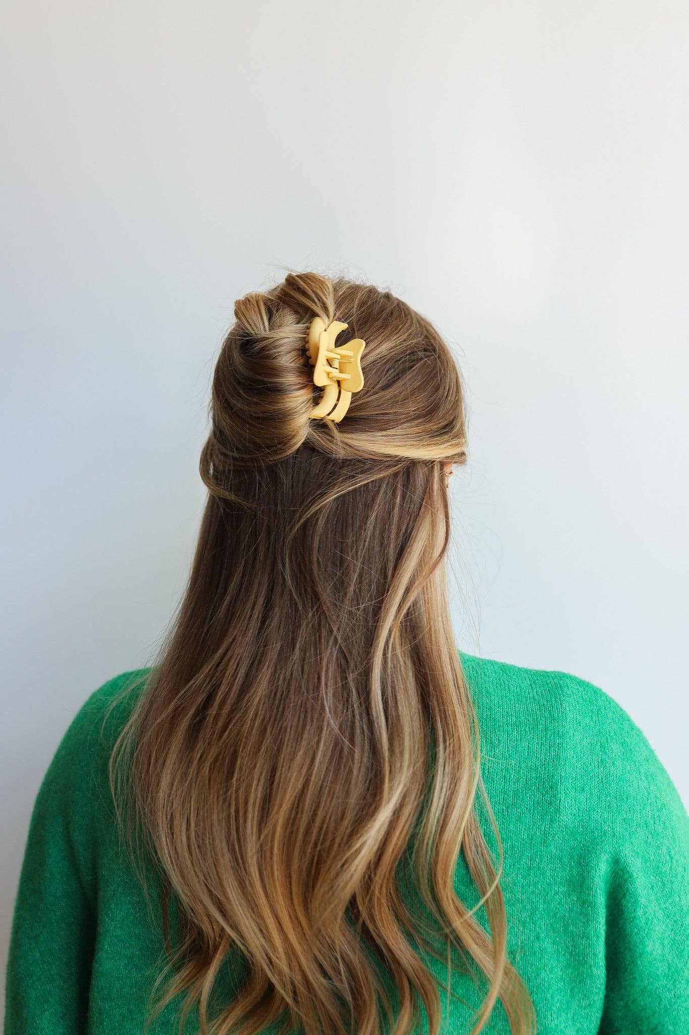 Kaxi Mini Wavy Hold Everything Claw Clip