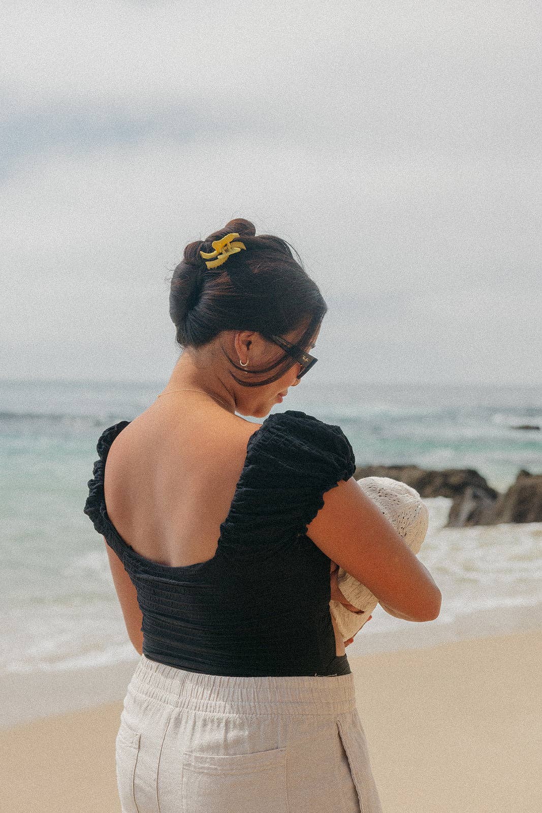 Kaxi Mini Wavy Hold Everything Claw Clip