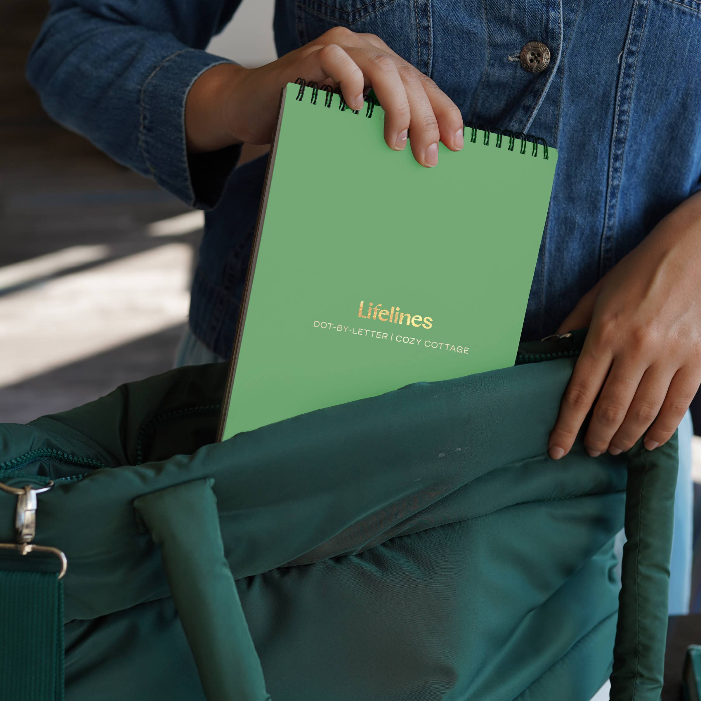 FlowArt Dot by Letter - Cozy Cottage