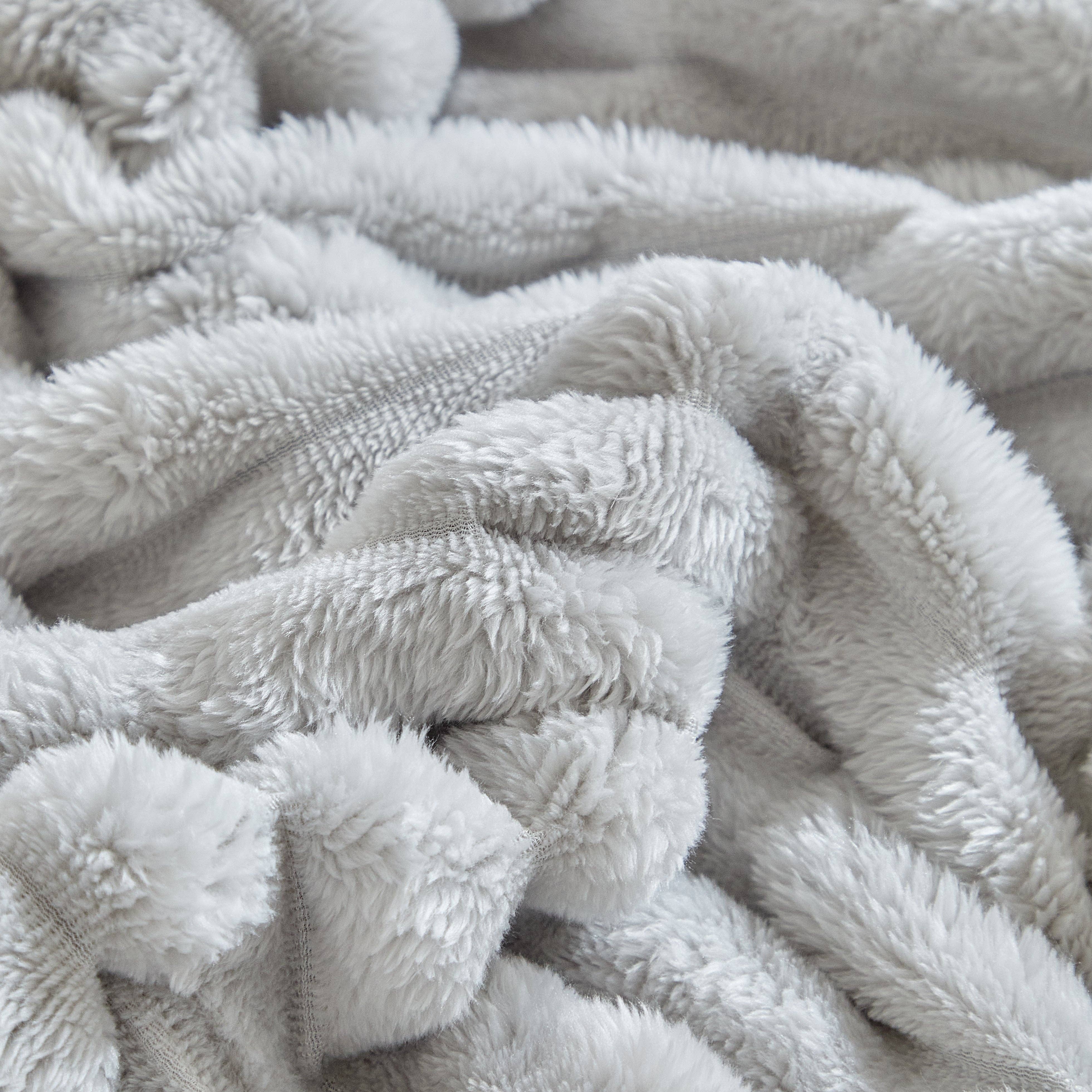 Stripe Fleece Throw Blanket