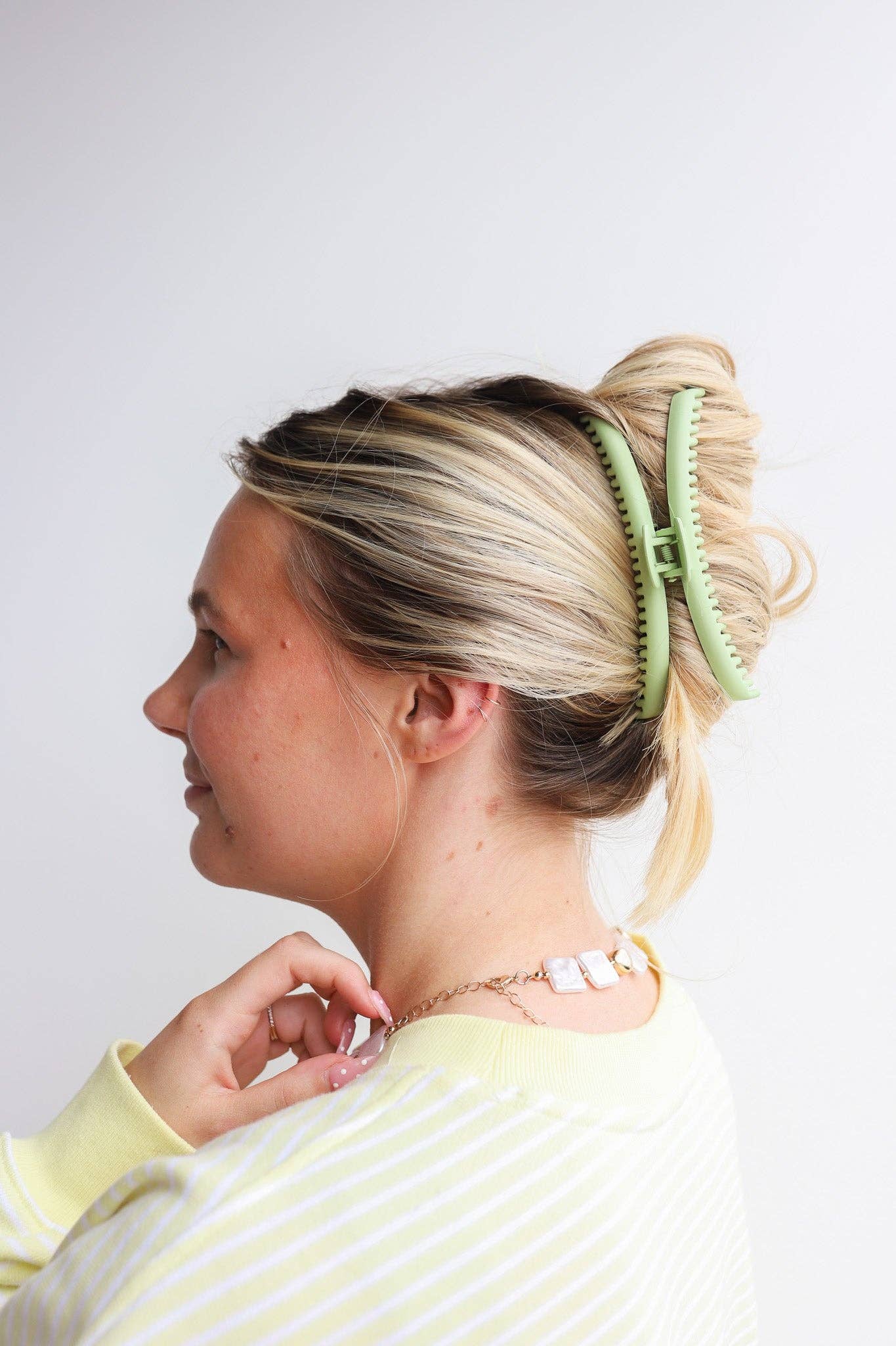 Matte Original Hold Everything Claw Clip