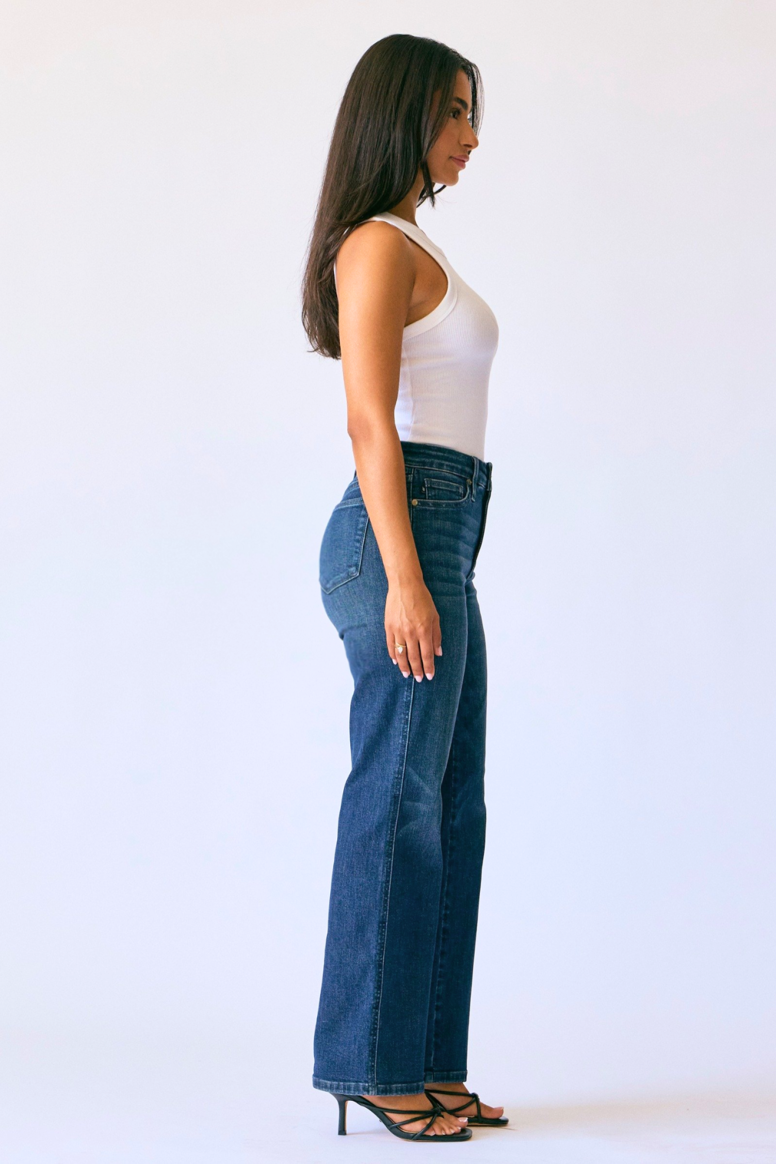 Judy Blue Petite Straight Cut Jeans
