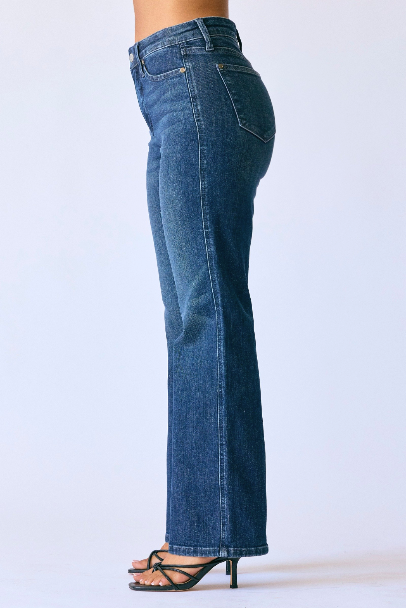 Judy Blue Petite Straight Cut Jeans