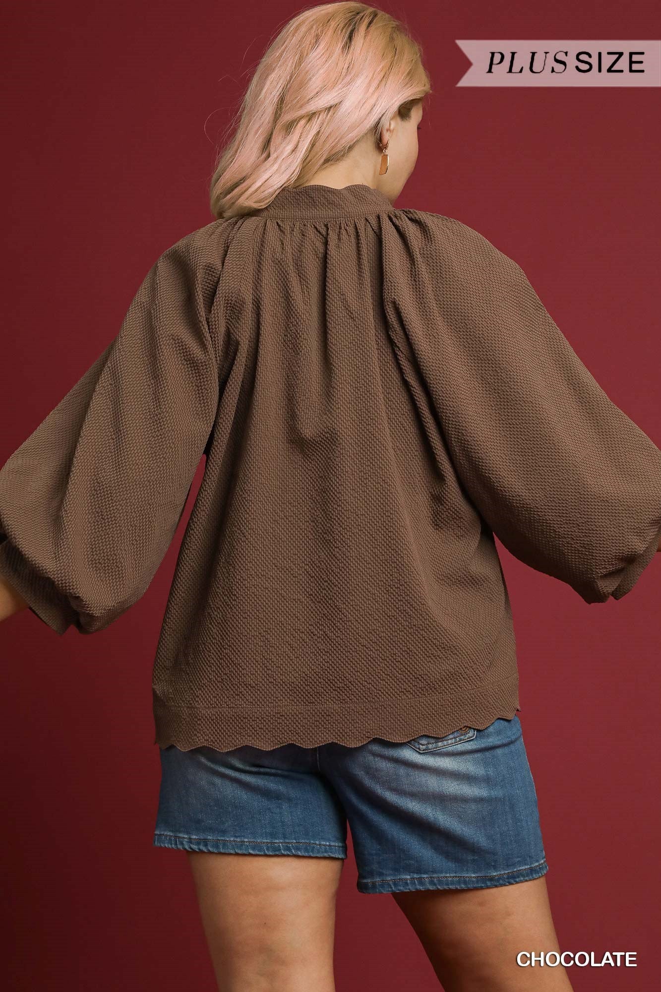Plus Size Textured Scallop Hem Blouse