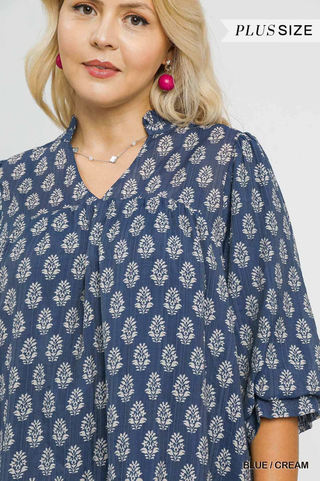 Plus Size Floral Print V-Split Blouse