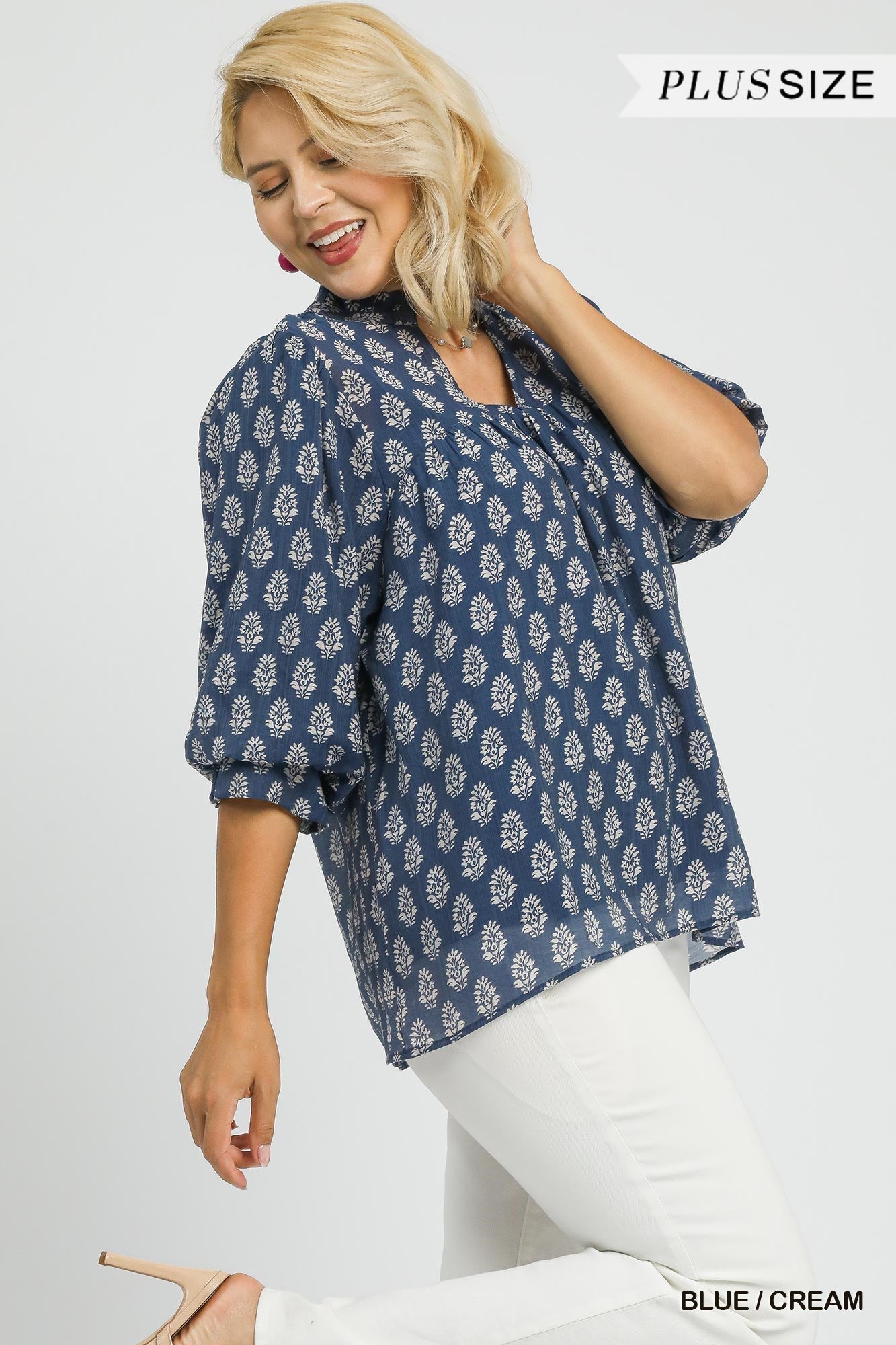 Plus Size Floral Print V-Split Blouse
