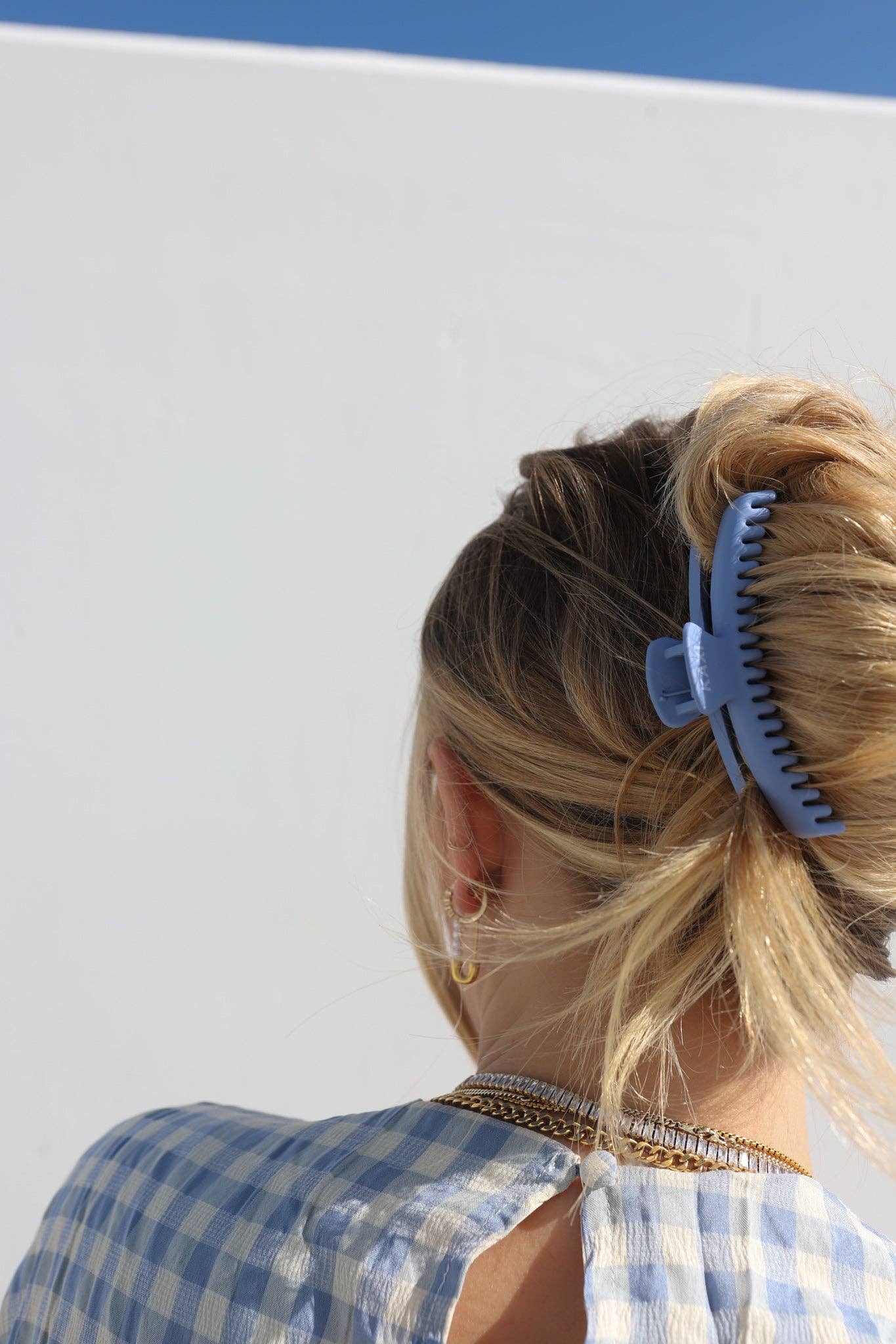 Matte Midi Hold Everything Claw Clip