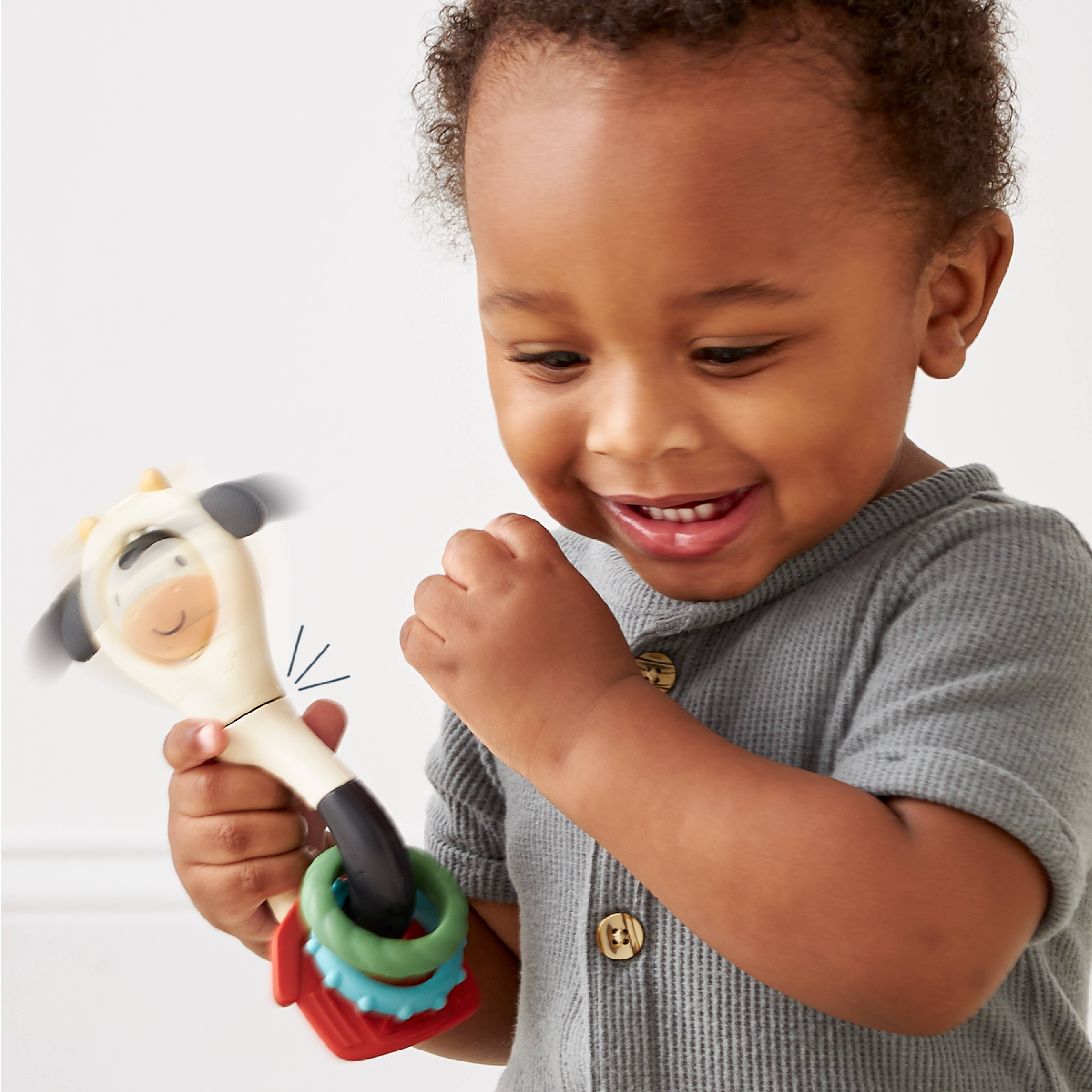 Itzy Spinner™ Sensory Teething Rattle