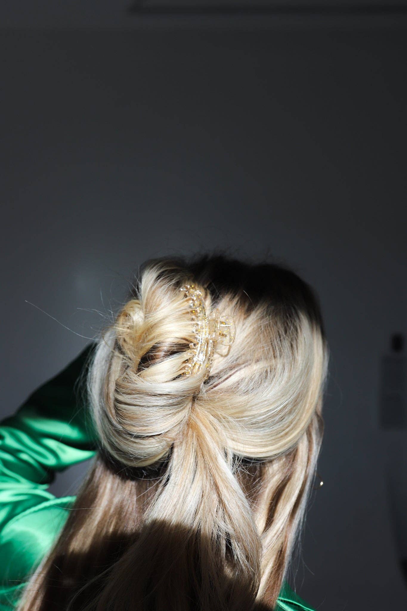 Matte Mini Hold Everything Claw Clip