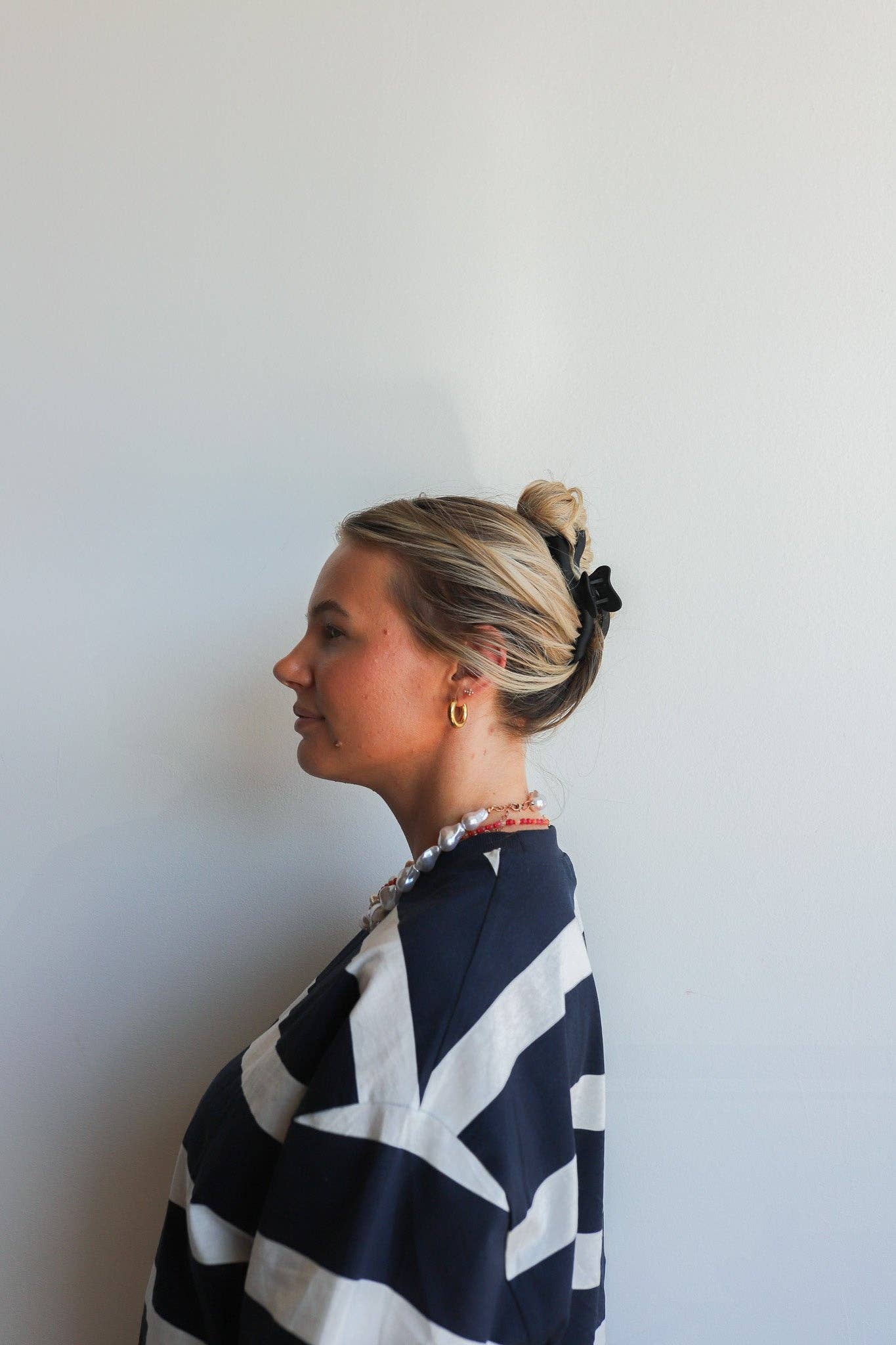 Kaxi Wavy Midi Hold Everything Claw