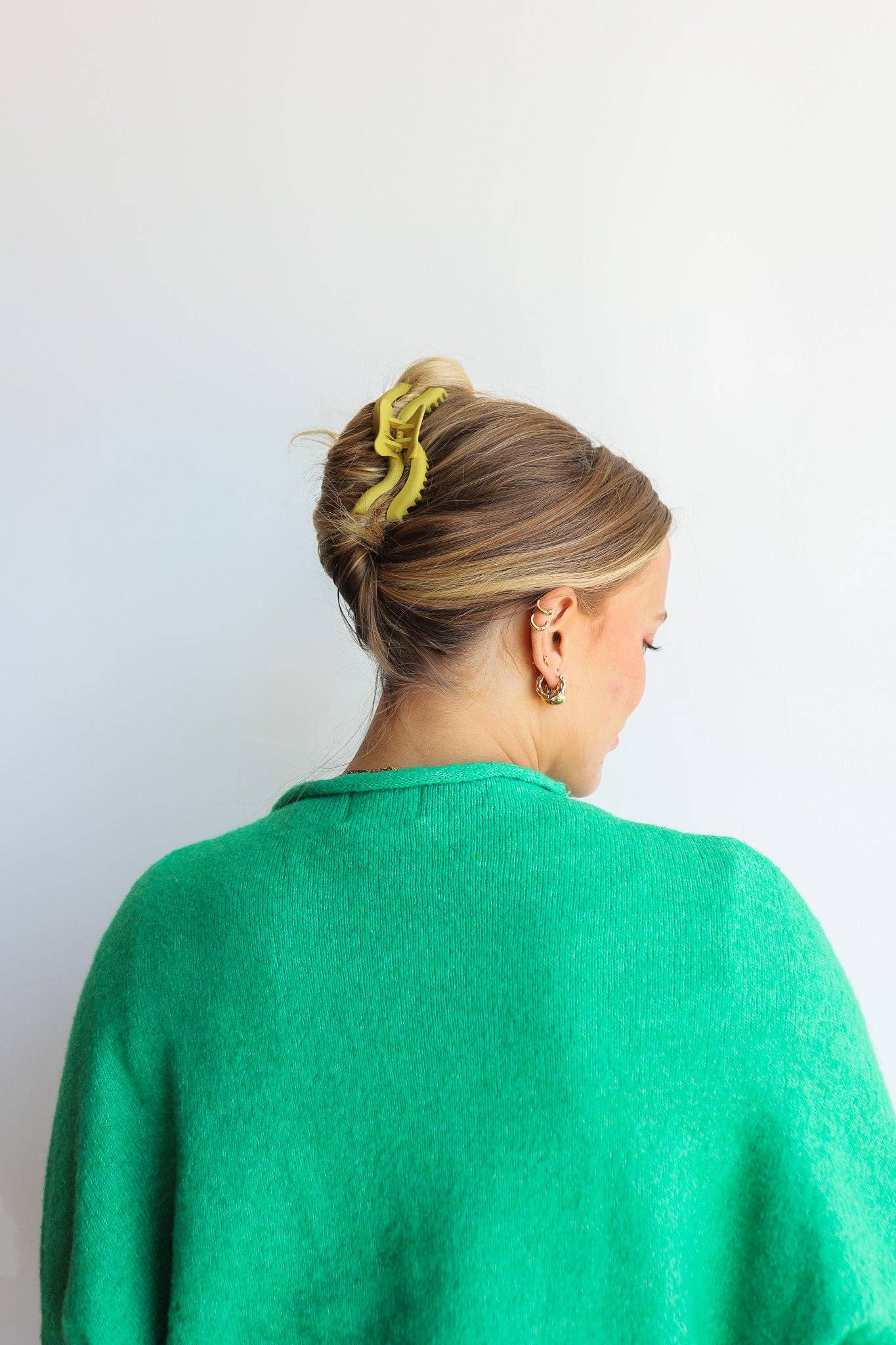 Kaxi Wavy Midi Hold Everything Claw