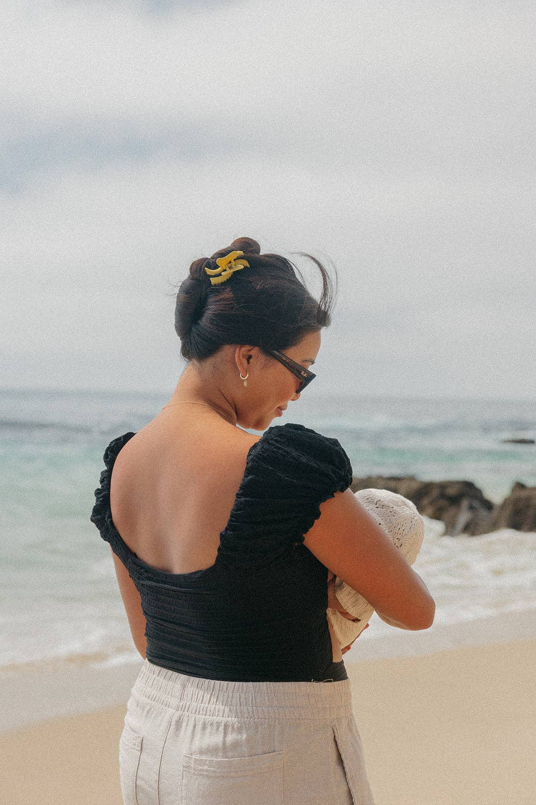 Kaxi Mini Wavy Hold Everything Claw Clip