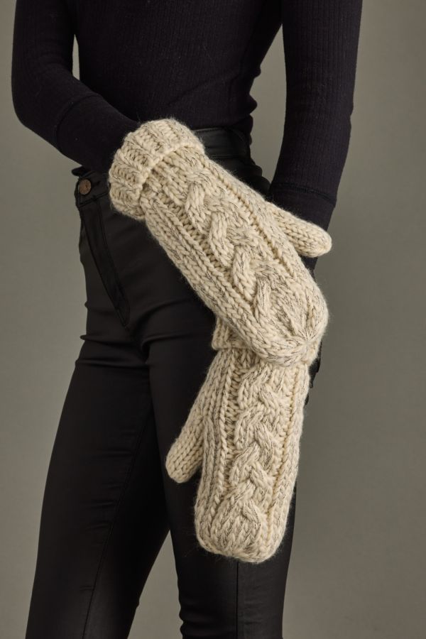 Beige Cable Knit Mittens