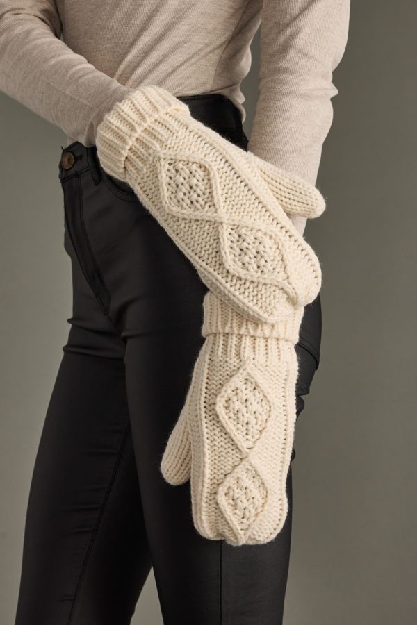 Cream Cable Knit Mittens
