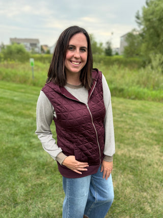 Women's Quilted Zip-Up Hoodie Vest with Pockets