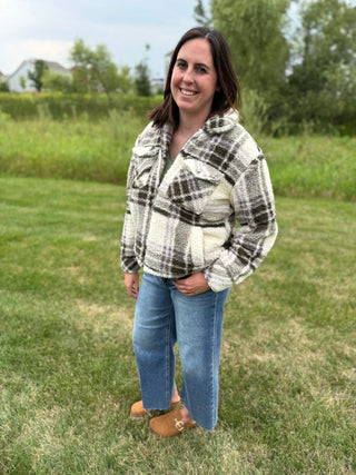 Walker Jacket | Women's Collared Sherpa Full Zip Jacket