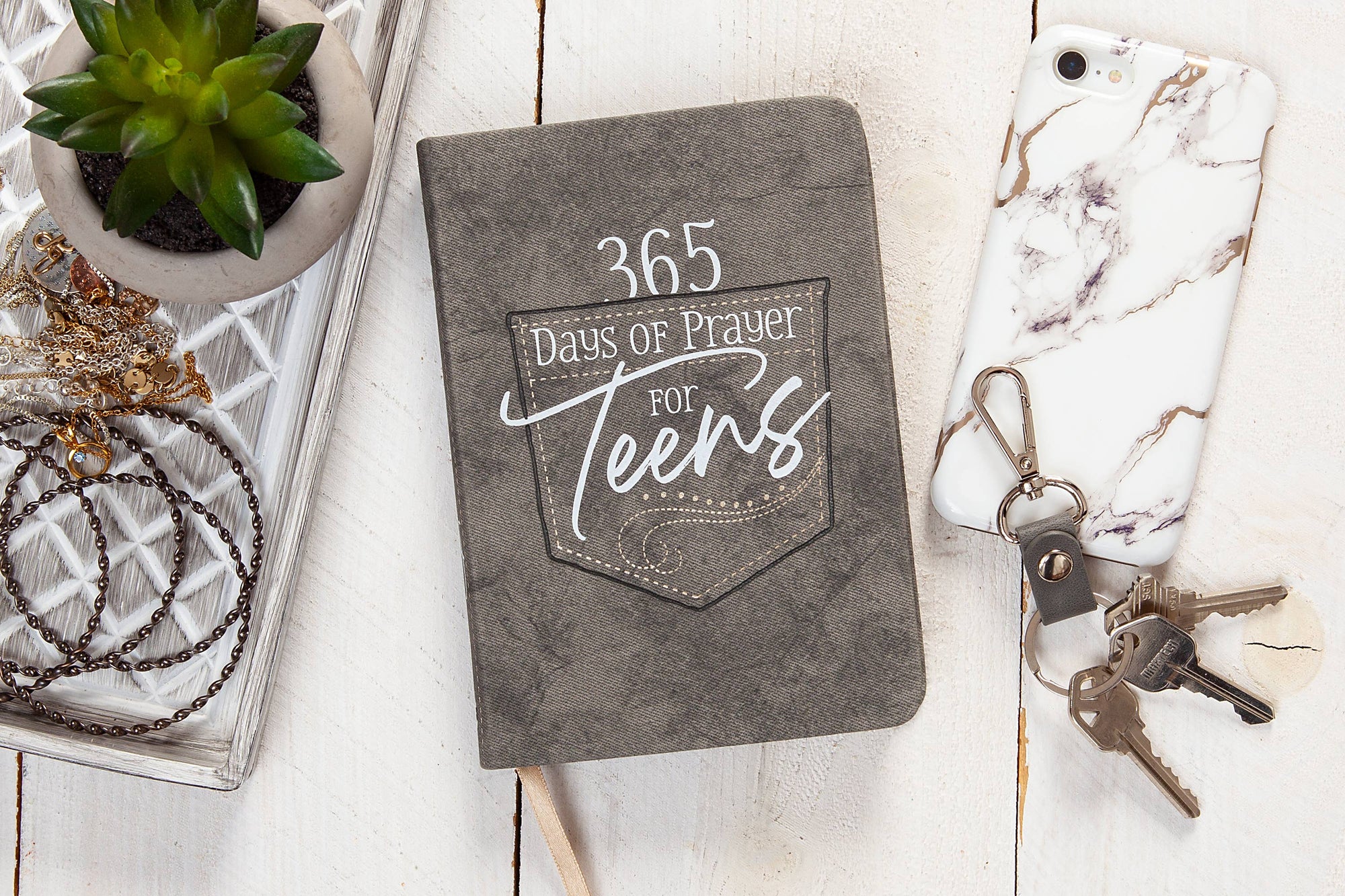 365 Days of Prayer for Teens Prayer Book