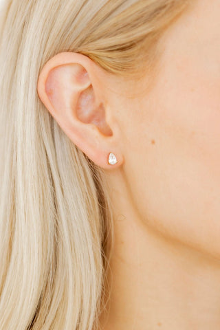 Paige Gold Pear Screwback Stud Earrings – Hypoallergenic CZ Teardrop Studs