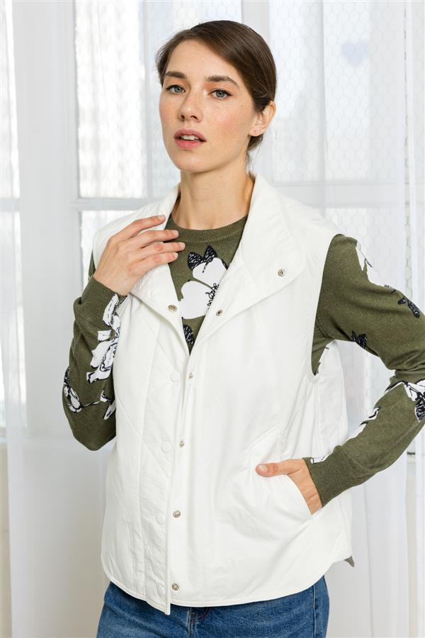 Lightweight Quilted Vest