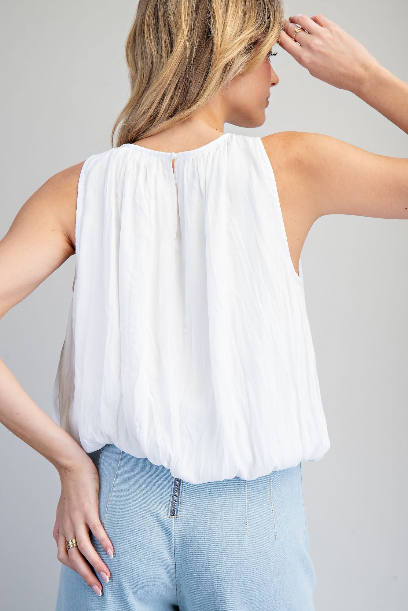 Sleeveless Gathered Blouse