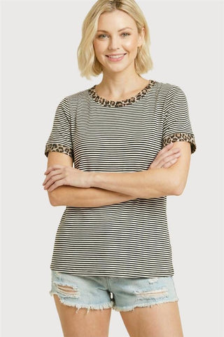 Color Trimmed Pinstriped Top