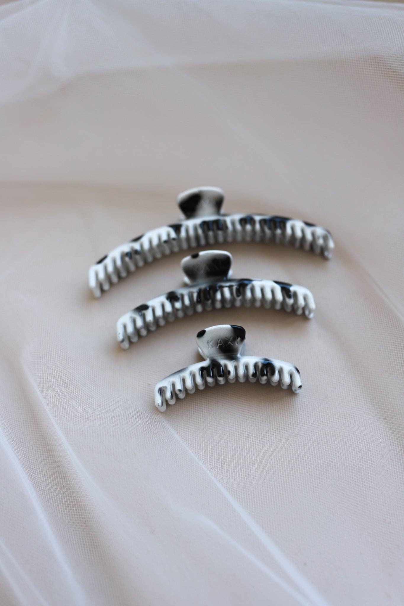 Shiny Original Hold Everything Claw Clip