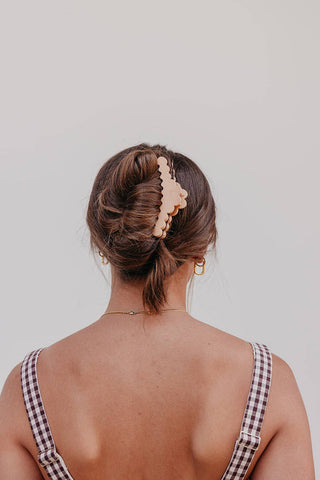 KAXI Scalloped Midi Hold Everything Claw Clip