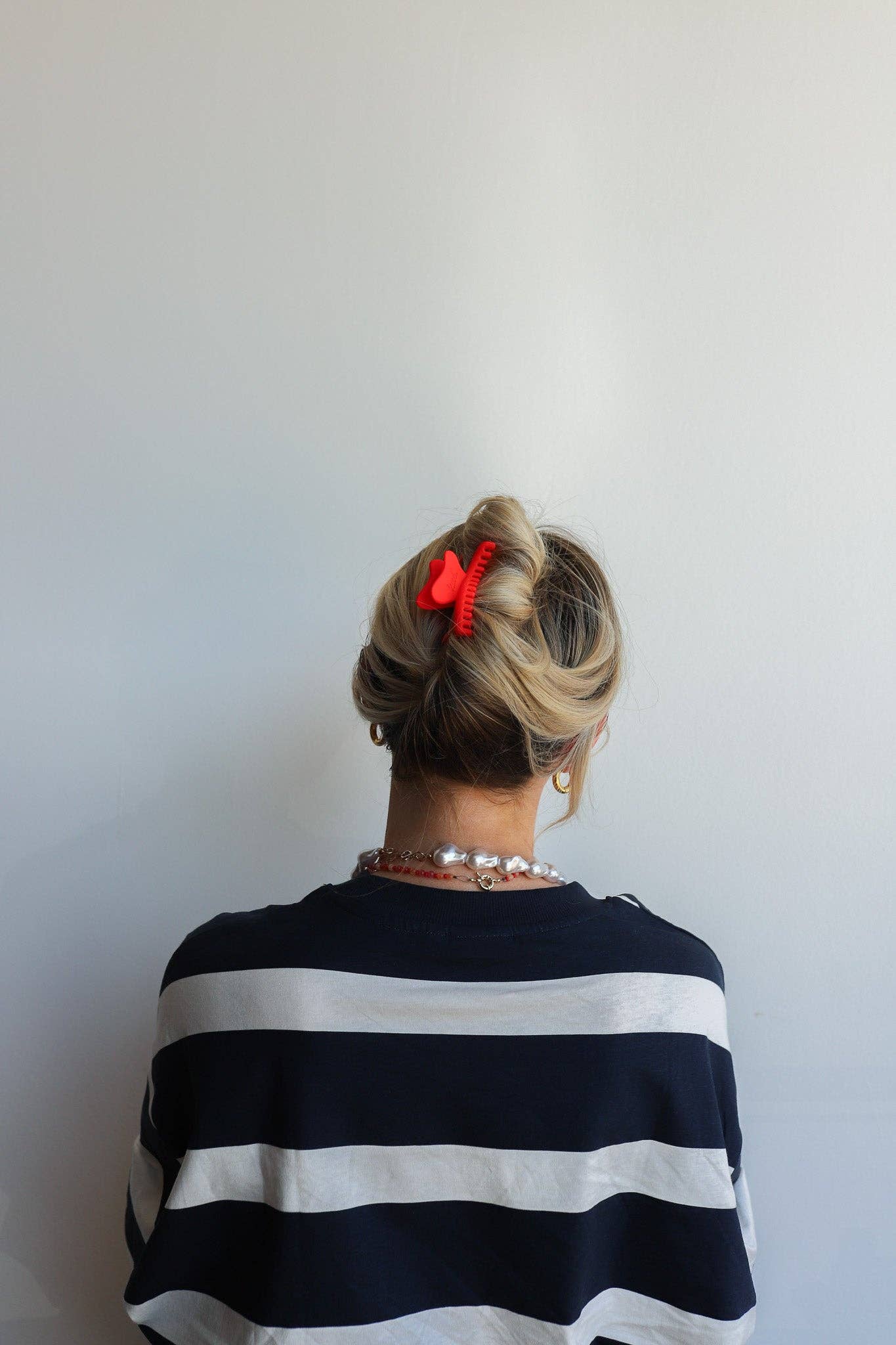 Kaxi Mini Wavy Hold Everything Claw Clip