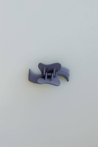 Kaxi Mini Wavy Hold Everything Claw Clip