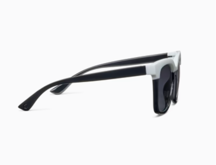 Peepers Frenchy Bifocal Sunglasses - Black/White