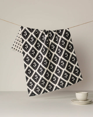 Geometry Maggie Luxe Kitchen Towel