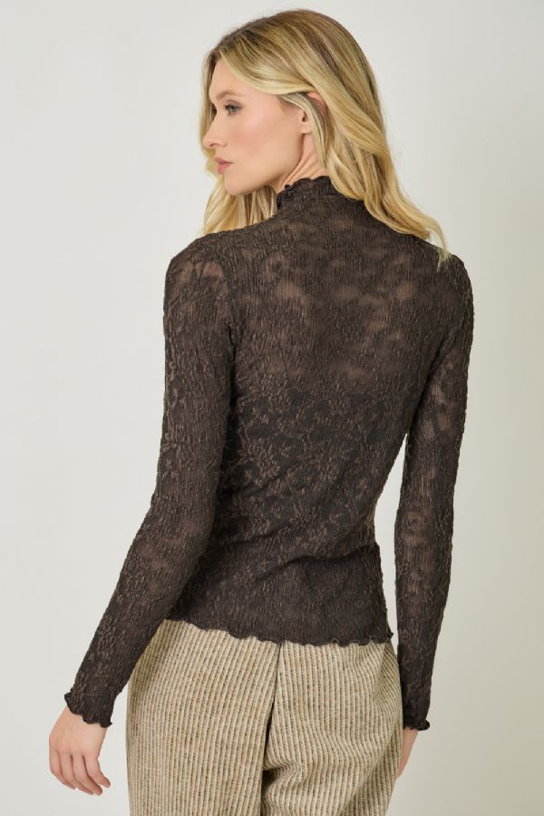 Lettuce Edge Textured Knit Top