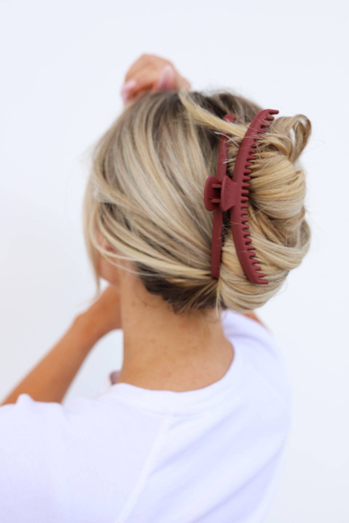 Matte Original Hold Everything Claw Clip