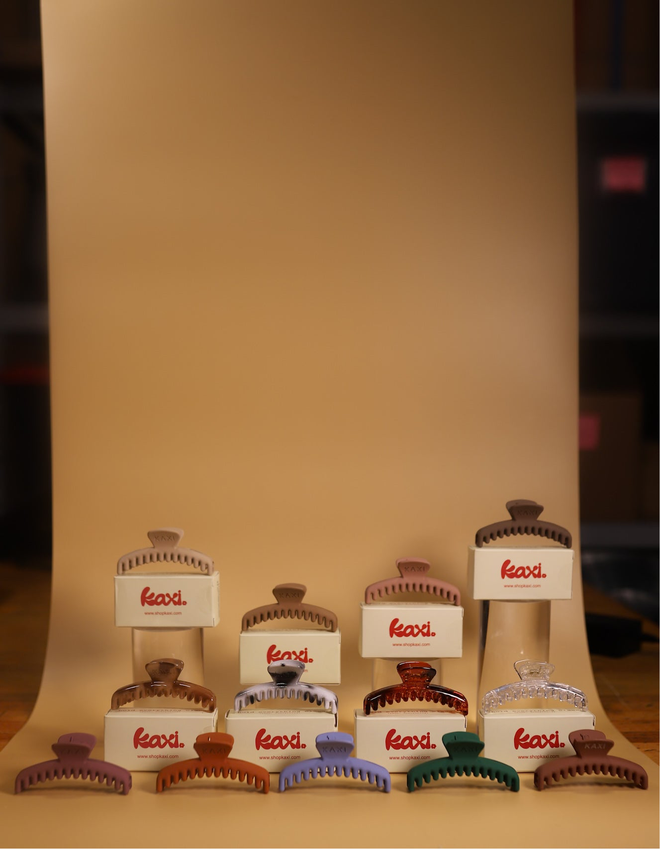 Matte Mini Hold Everything Claw Clip