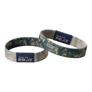 Tap To Pray® Valor Camo Bible Verse Wristband