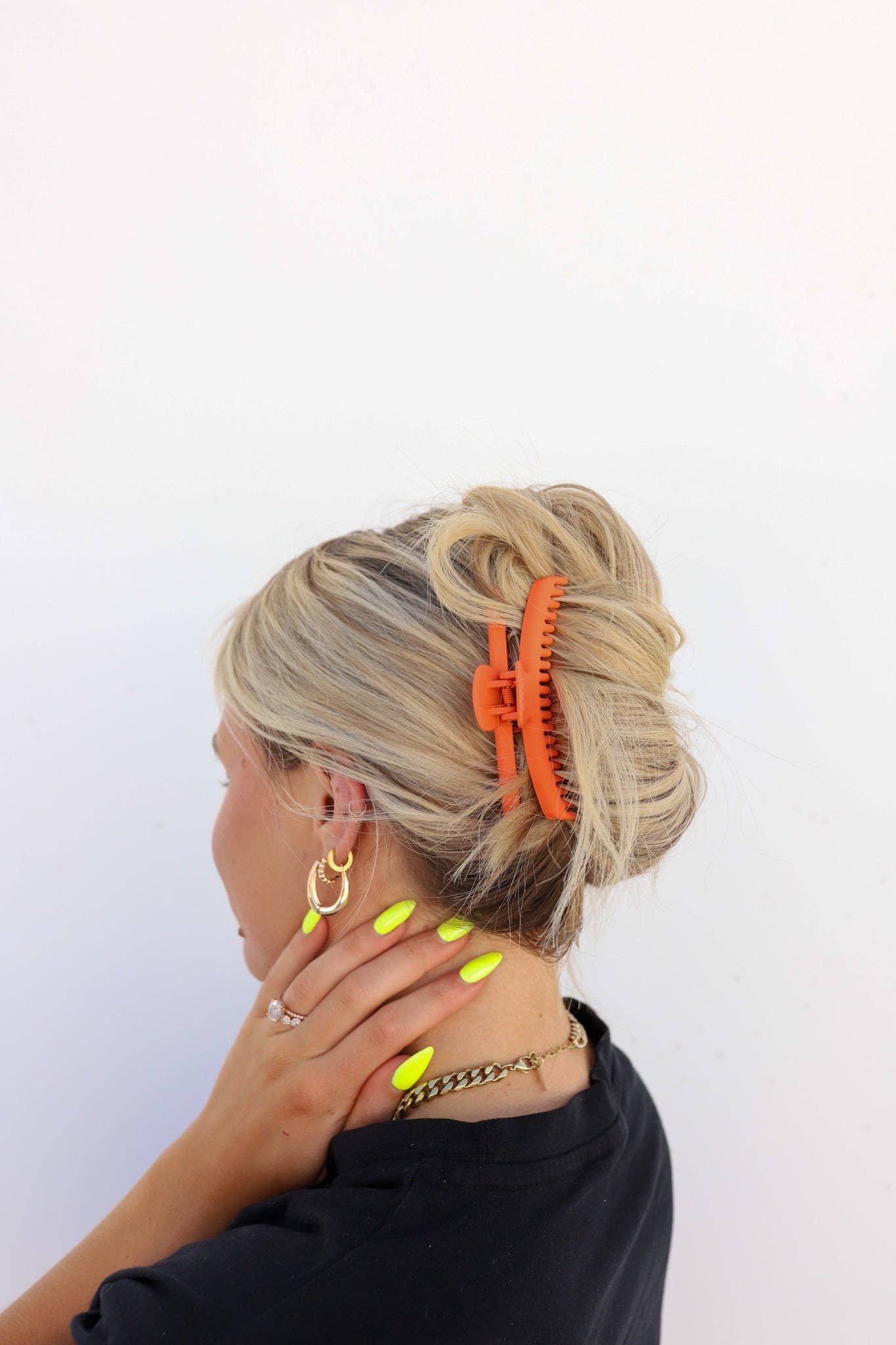 Matte Midi Hold Everything Claw Clip