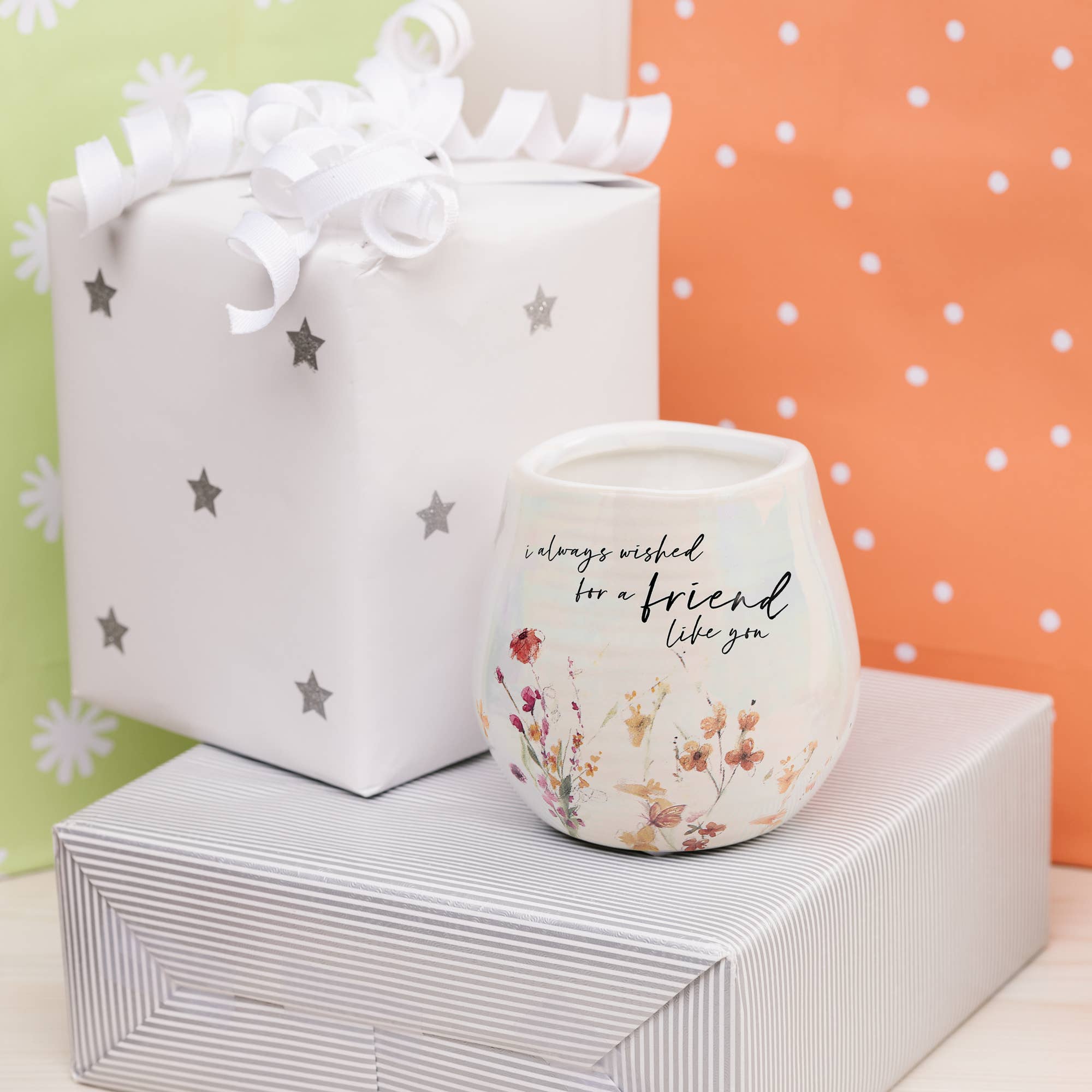 Friend - 8 oz - 100% Soy Wax Candle
Scent: Tranquility