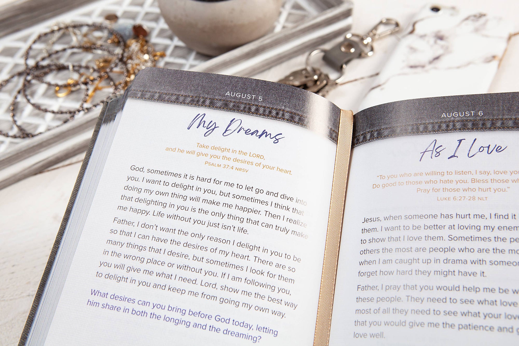 365 Days of Prayer for Teens Prayer Book