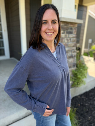 Women's Mineral Wash Polo Collar Pullover Top