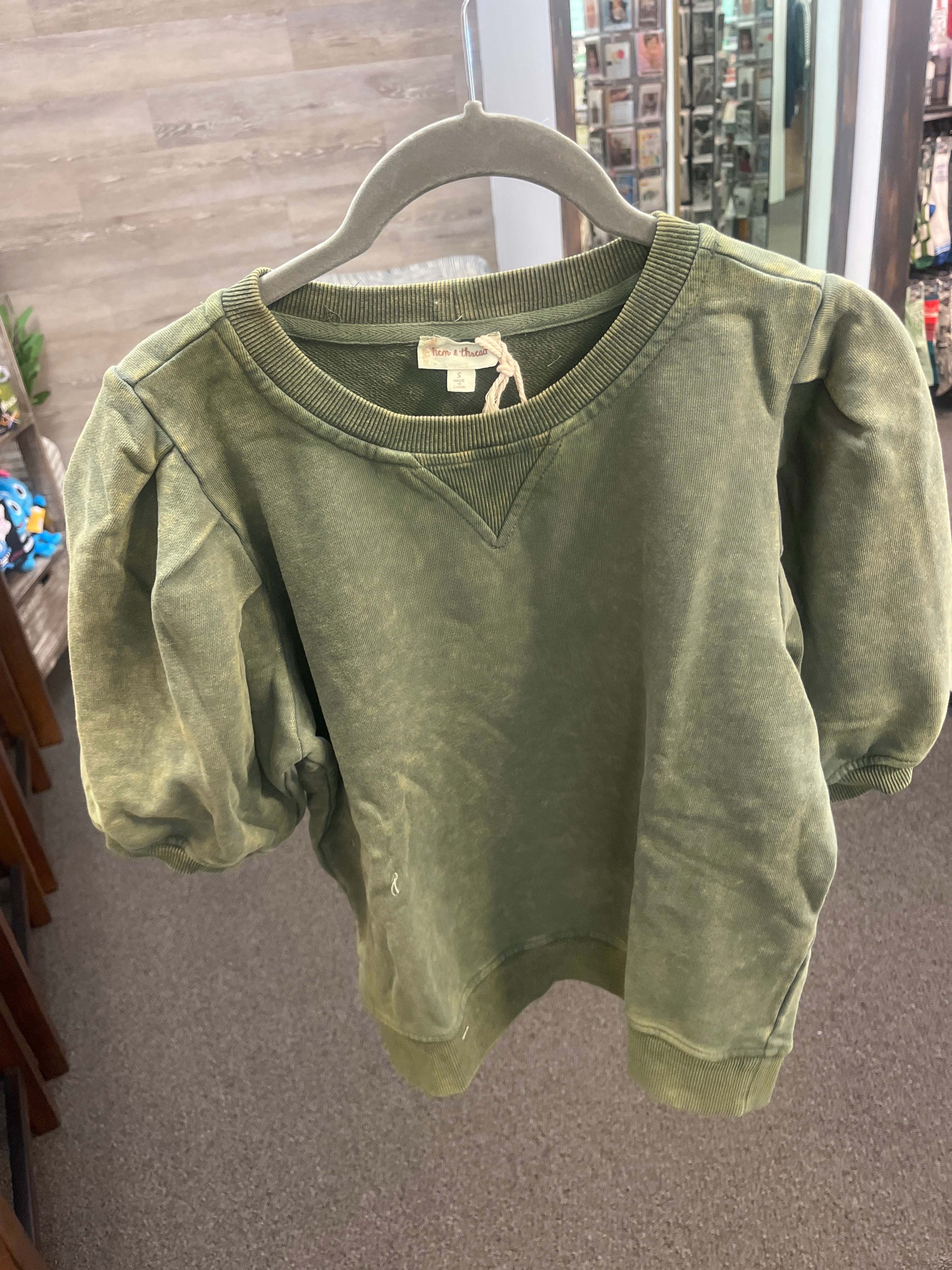 Pleated Sleeve Sweat Shirt