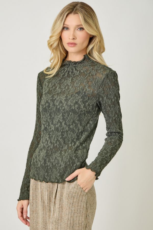 Lettuce Edge Textured Knit Top
