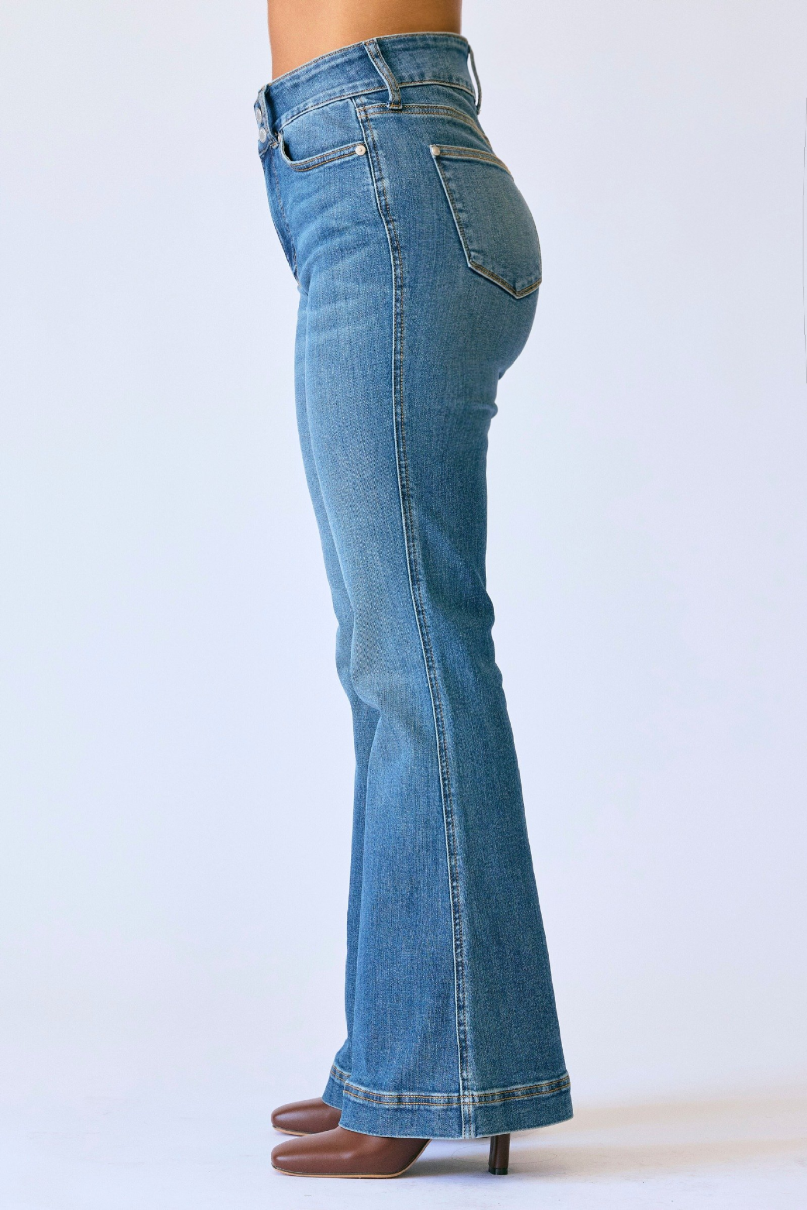 Judy Blue Petite Flare Jeans