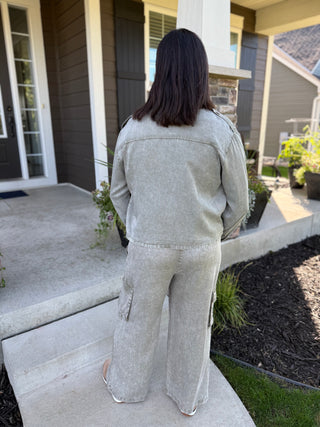 Washed Tencel Wide-Leg Cargo Pants